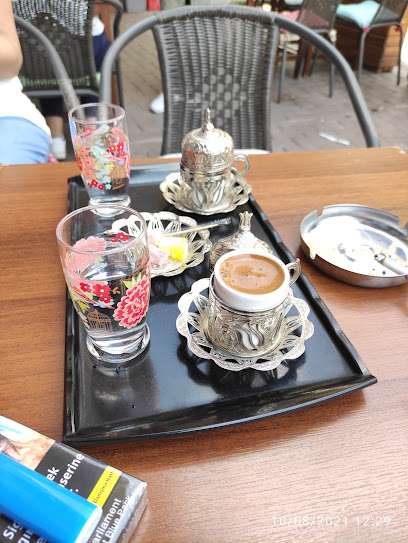 Meydan Cafe Dondurma Kumru