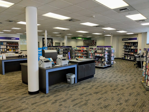 FedEx Office Print & Ship Center, 518 Central Way, Kirkland, WA 98033, USA, 