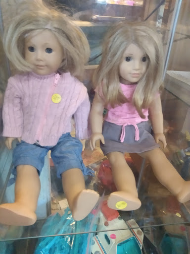 Thrift Store «Yard Sale Thrift Shop», reviews and photos, 7035 66th St N, Pinellas Park, FL 33781, USA