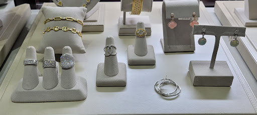 Jeweler «Dominion Jewelers LLC», reviews and photos, 917 W Broad St, Falls Church, VA 22046, USA