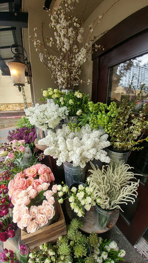 Florist «Flowers For The People», reviews and photos, 10129 Main St #107b, Bellevue, WA 98004, USA