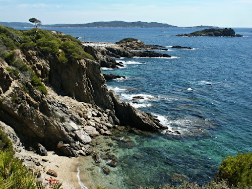 plage naturelle à Hyères