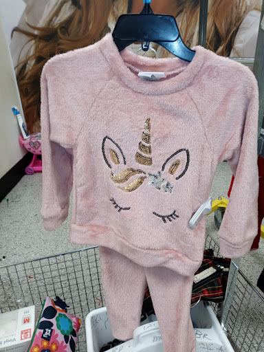 Clothing Store «Ross Dress for Less», reviews and photos, 4404 Dallas Fort Worth Turnpike, Dallas, TX 75211, USA