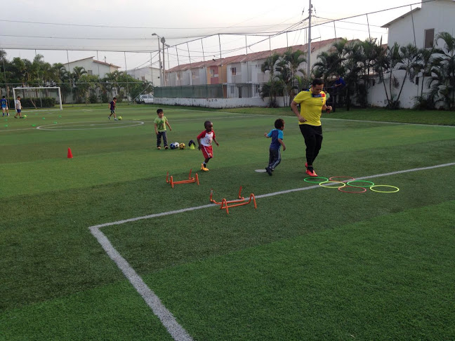 Escuela De Futbol Augusto Poroso