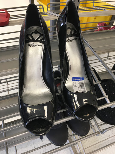 Thrift Store «Goodwill Industries of Middle Tennessee», reviews and photos, 1220 Huntsville Hwy, Fayetteville, TN 37334, USA