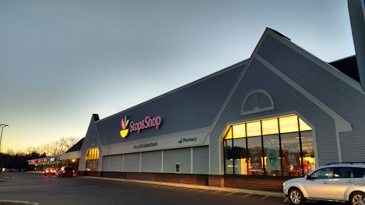 Grocery Store «Super Stop & Shop», reviews and photos, 72 Newtown Rd, Danbury, CT 06810, USA