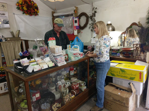 Florist «Cuts Creative Florist», reviews and photos, 1701 Orange Ave NE, Roanoke, VA 24012, USA