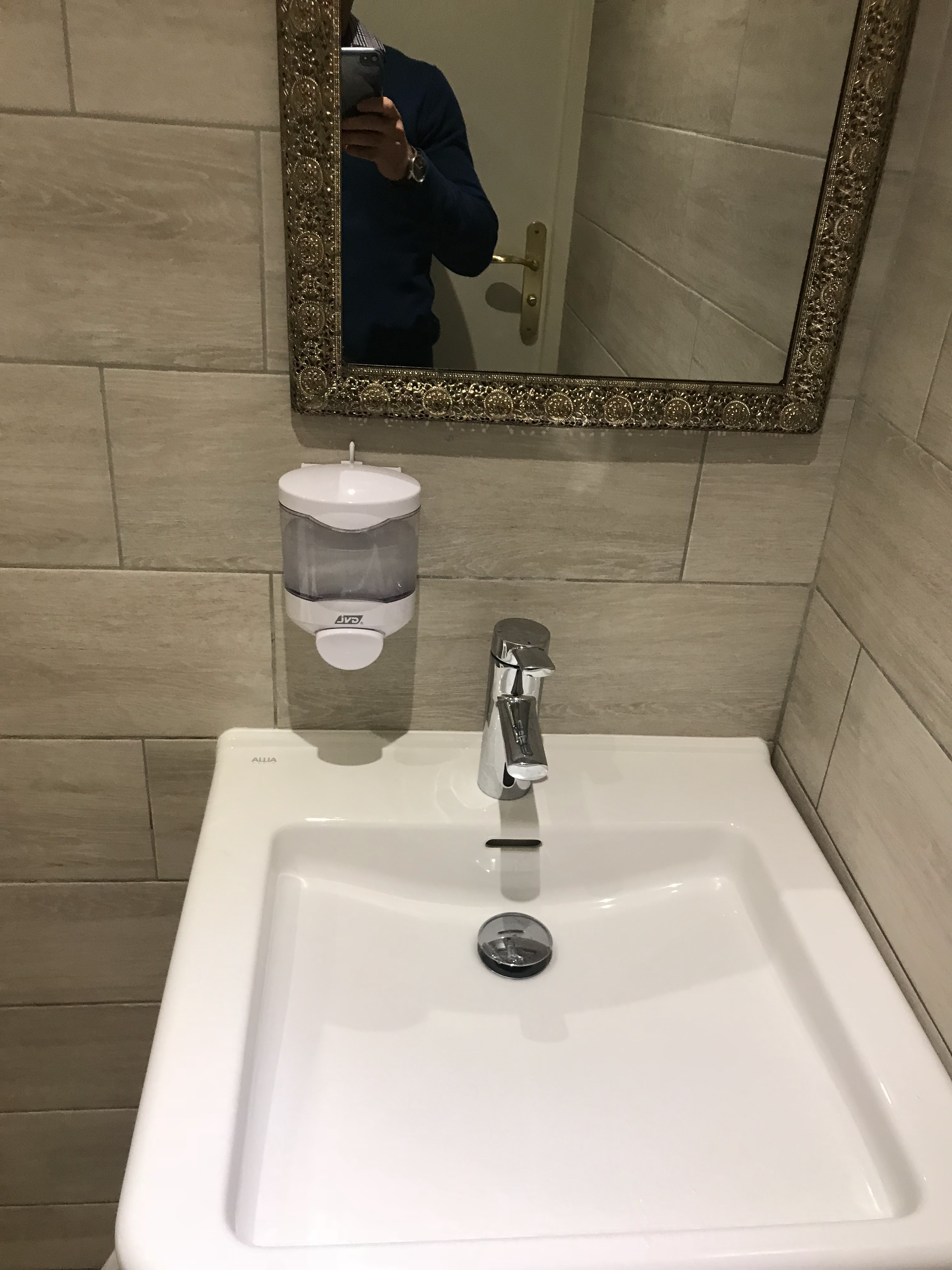 Photo n° 3 de l'avis de MOE.a fait le 16/04/2018 à 12:37