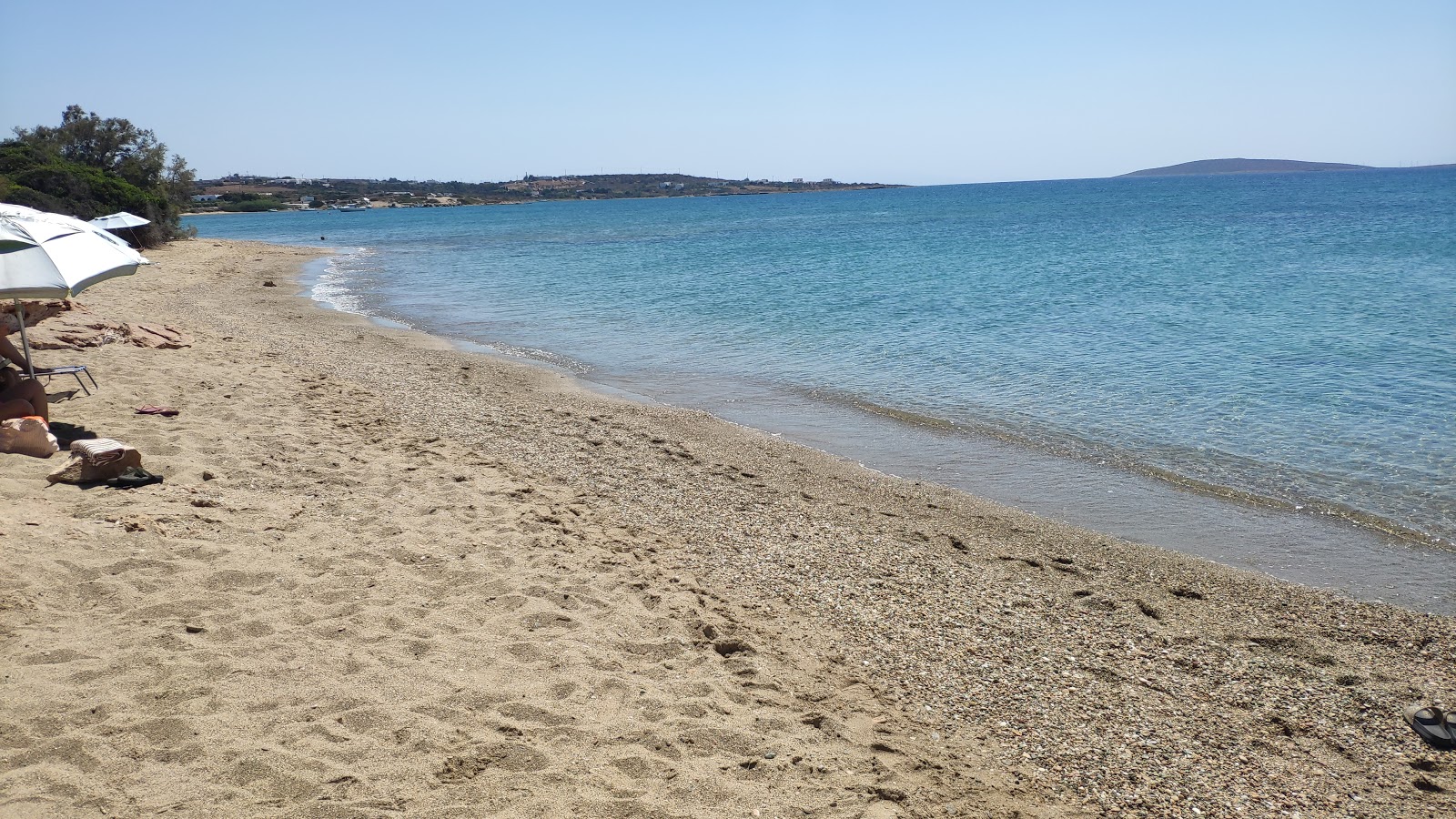 Foto de Voutakos beach con playa amplia