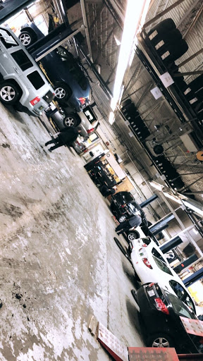 Auto Repair Shop «Arlington Auto Care», reviews and photos, 3298 Wilson Blvd, Arlington, VA 22201, USA