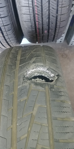 Tire Shop «Circle A Auto Service Center», reviews and photos, 1512 Sacramento Ave, West Sacramento, CA 95605, USA