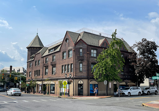 Wine Store «Great Neck Wines & Spirits», reviews and photos, 13 N Station Plaza, Great Neck, NY 11021, USA