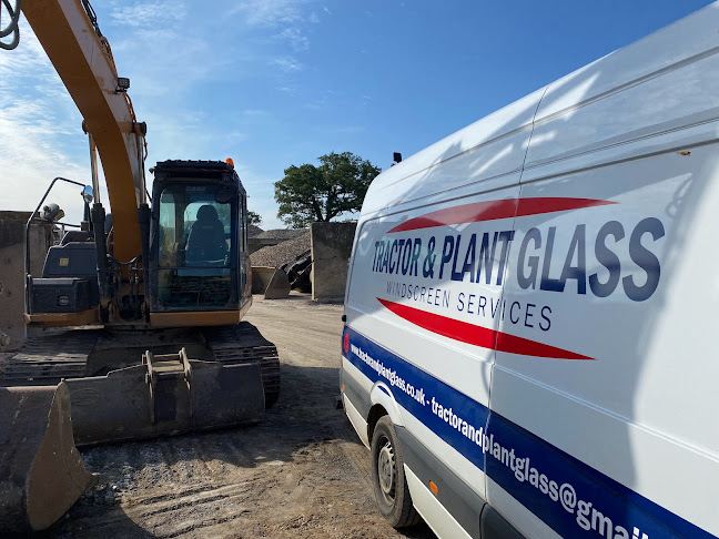 Tractor and Plant Glass Windscreen Services