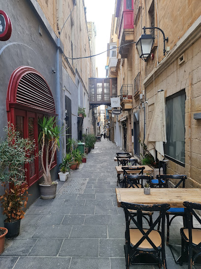 Kingsway Bar & restaurant - 57 Republic St, Valletta, Malta