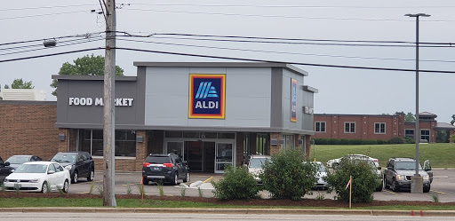 Supermarket «ALDI», reviews and photos, 74 W Rollins Rd, Round Lake, IL 60073, USA