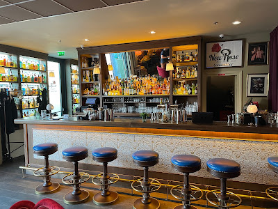 New Rose Cocktail Bar à Boulogne-Billancourt