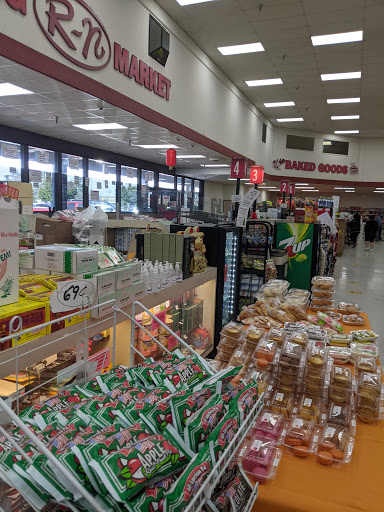 Grocery Store «R-N Market», reviews and photos, 6670 N Cedar Ave, Fresno, CA 93710, USA