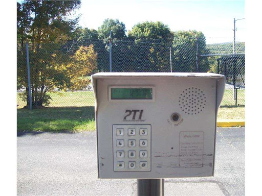 Self-Storage Facility «Extra Space Storage», reviews and photos, 2820 NY-32, Saugerties, NY 12477, USA