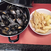 Moules-frites du Restaurant le carré cayeux sur mer , france 80410 - n°1