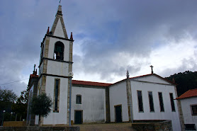 Igreja paroquial da Portela