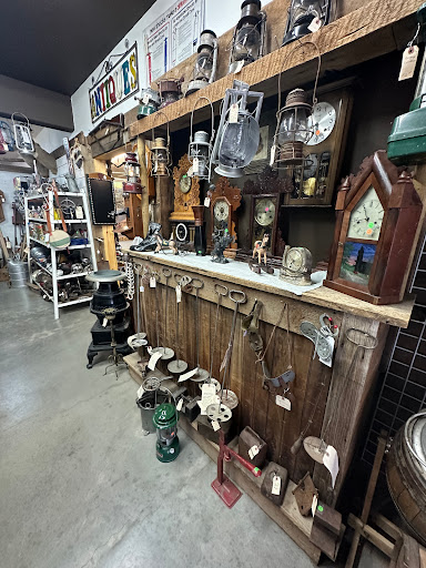 Dakota Leather & Gifts