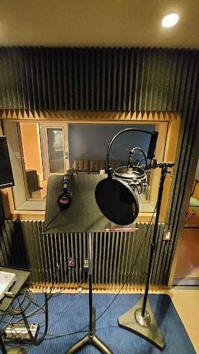 Edge Studio Voice Over image 9