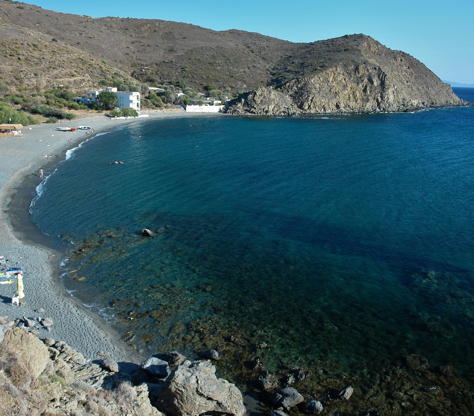 Foto von Zanakounta beach mit beiger kiesel Oberfläche