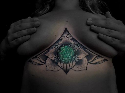 Tattoo Shop «Heavy Water Tattoo», reviews and photos, 22606 E Cliff Dr, Santa Cruz, CA 95062, USA