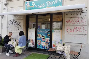 Momo Poke Bowls image