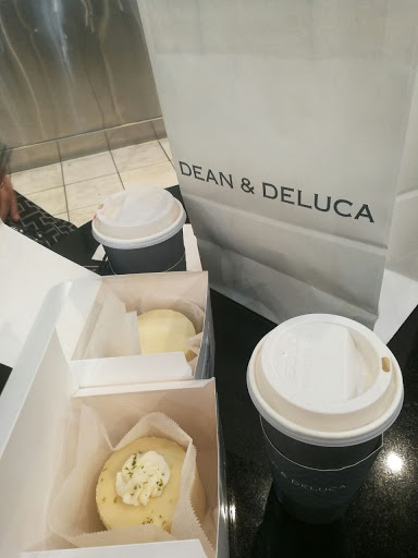 Gourmet Grocery Store «Dean & DeLuca», reviews and photos, 6903 Phillips Pl Ct, Charlotte, NC 28210, USA