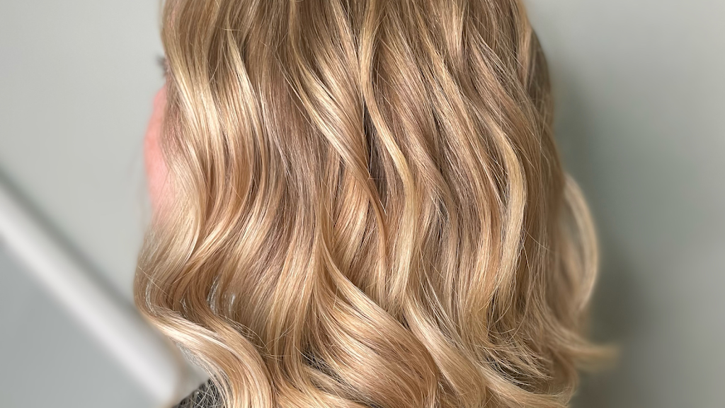 Brava Hair Studio & Boutique 32566