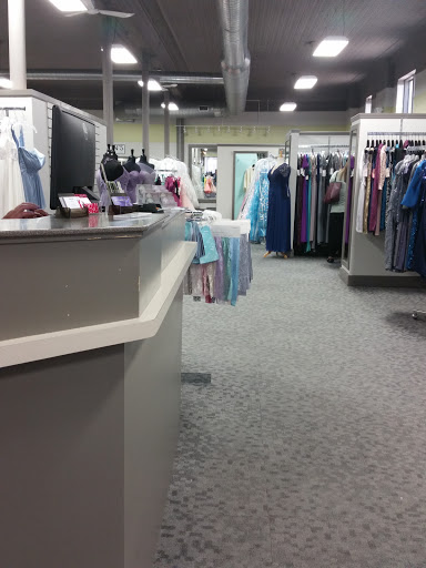 Bridal Shop «The Wedding Tree», reviews and photos, 418 Main St, La Crosse, WI 54601, USA