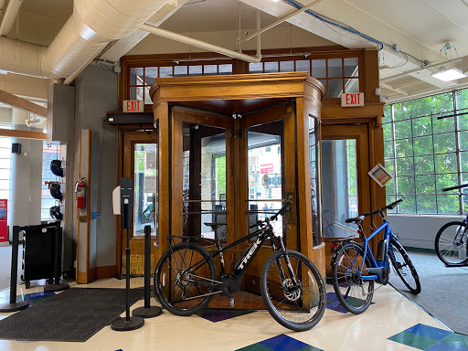 Bicycle Store «Bike Gallery - Downtown», reviews and photos, 1001 SW 10th Ave, Portland, OR 97205, USA