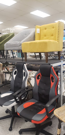 Clothing Store «Ross Dress for Less», reviews and photos, 2753 E Eastland Center Dr, West Covina, CA 91791, USA