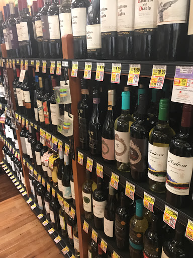 Grocery Store «Harris Teeter», reviews and photos, 2080 Kildaire Farm Rd, Cary, NC 27511, USA