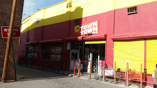 Grocery Store «C-Town Supermarkets», reviews and photos, 16-26 N Day St, City of Orange, NJ 07050, USA