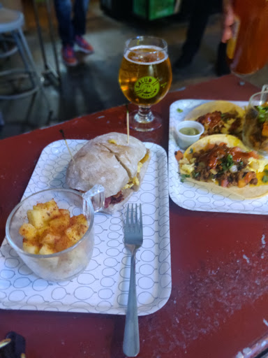 Beer Store «Salud Beer Shop», reviews and photos, 3306 N Davidson St, Charlotte, NC 28205, USA