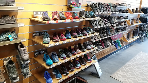 Camping Store «REI», reviews and photos, 4291 The Cir At N Hills St, Raleigh, NC 27609, USA