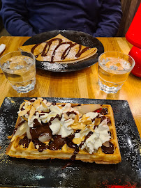 Plats et boissons du Restaurant de sundae Glacier Crêperie Mirabelle à Lyon - n°2