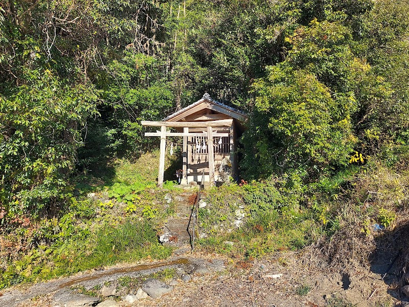 神母神社