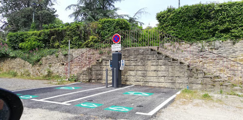 Borne de recharge de véhicules électriques Electric 55 Station de recharge Sauveterre