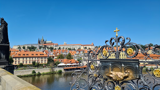 Scaffolding sales sites in Prague
