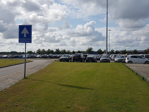 Rotterdam-The Hague Airport [P1] Long Parking