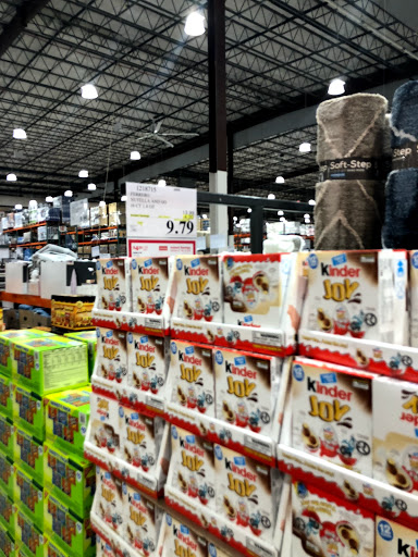 Warehouse store «Costco Wholesale», reviews and photos, 2900 Heartland Dr, Coralville, IA 52241, USA