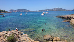Photo de Cala Bramassa avec une baie minuscule