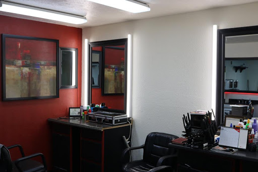 Barber Shop «Bladez Barber Shop», reviews and photos, 1100 Bridgewood Dr, Fort Worth, TX 76112, USA