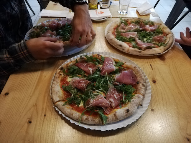 Comentários e avaliações sobre o Gallo Grigio Pizzeria