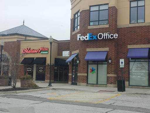 Print Shop «FedEx Office Print & Ship Center», reviews and photos, 281 W Townline Rd #100a, Vernon Hills, IL 60061, USA