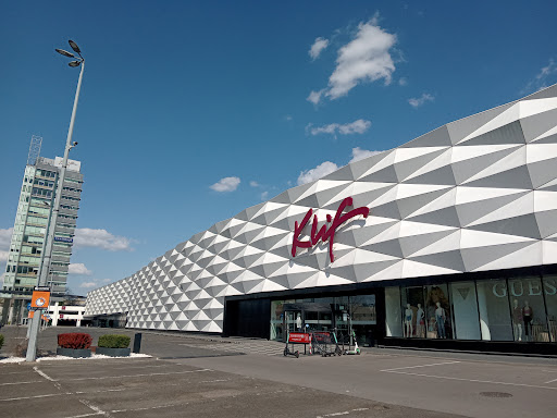 Stores to buy women's sportswear Warsaw