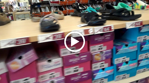 Shoe Store «Famous Footwear», reviews and photos, 2800 Campus Pkwy, Riverside, CA 92507, USA